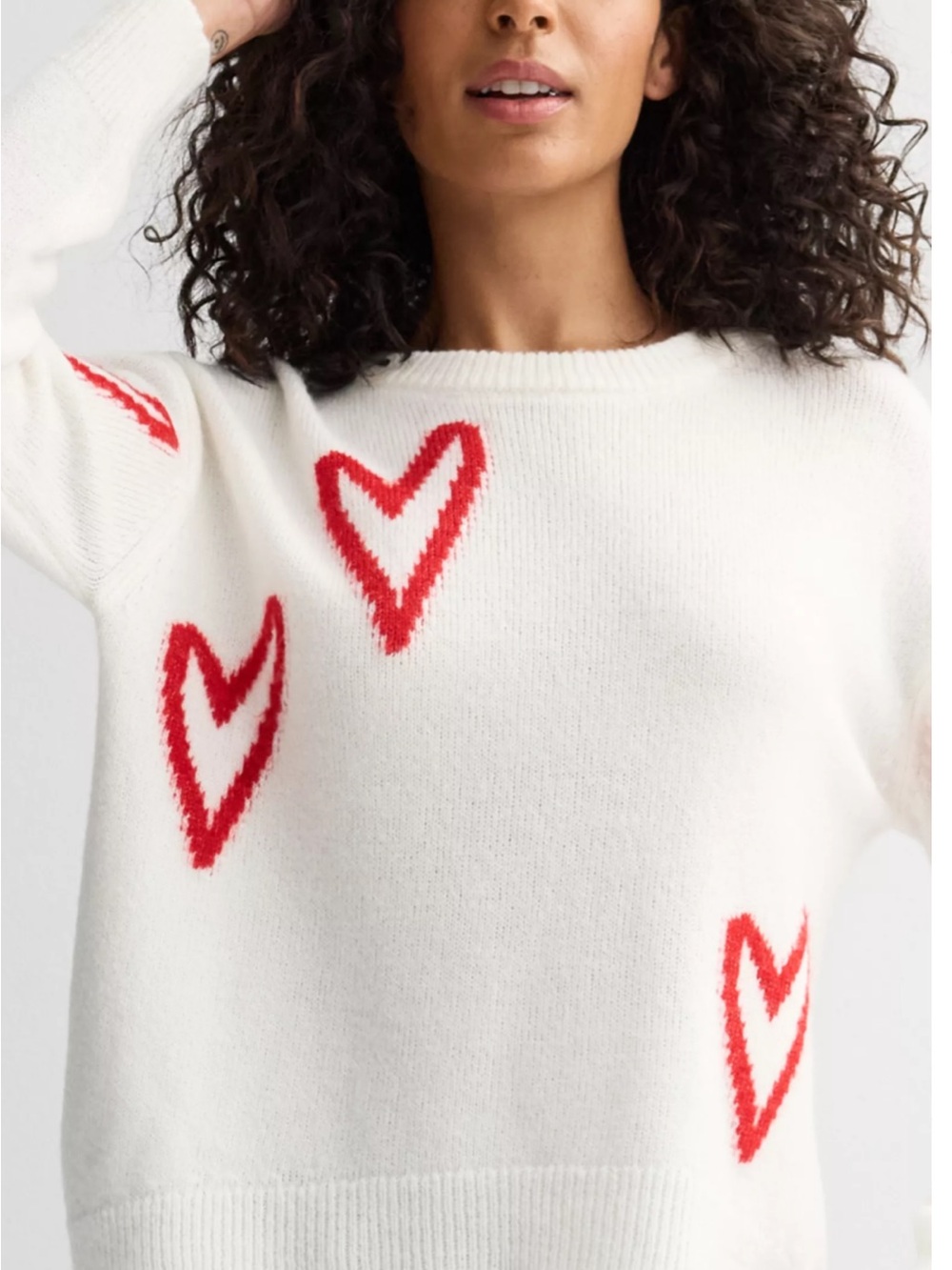 Chelsea & Theodore White Sweater with Red Heart Accents❤️❤️❤️❤️
